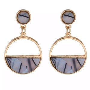 ~•New•~ Dark Marble and Gold Circle Earrings
